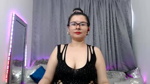 Eileen online show from 06/19/26, 06:45