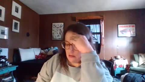 Snapshot of eilidh90 chatting on 12/17/25, 06:36 eilidh 3 online show from 12/17/25, 06:36