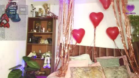 Snapshot of eimi_goddess chatting on 02/16/26, 10:44 eimi_goddess online show from 02/16/26, 10:44