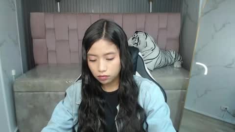 eimy18_b online show from 05/07/26, 01:16