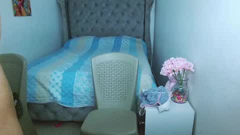 eimy_andres online show from 01/30/25, 11:33