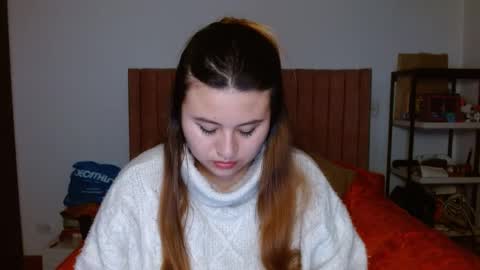 EIMY   MODEL INDEPENDENT online show from 03/05/25, 12:49