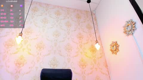Eimy online show from 12/17/24, 09:05