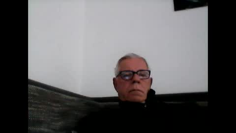 Snapshot of eisbaer1957 chatting on 11/23/25, 08:36 eisbaer1957 online show from 11/23/25, 08:36
