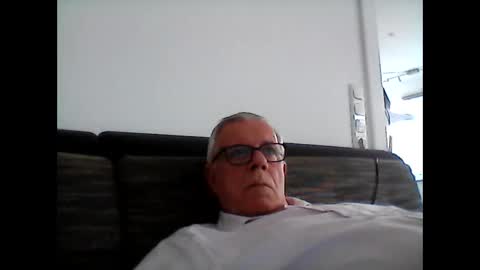 Snapshot of eisbaer1957 chatting on 02/09/26, 01:04 eisbaer1957 online show from 02/09/26, 01:04
