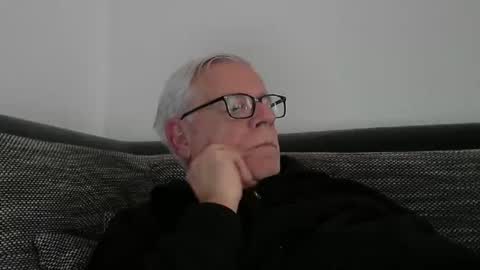 Snapshot of eisbaer1957 chatting on 02/21/26, 03:46 eisbaer1957 online show from 02/21/26, 03:46