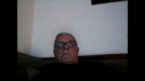 Snapshot of eisbaer1957 chatting on 03/01/26, 06:54 eisbaer1957 online show from 03/01/26, 06:54