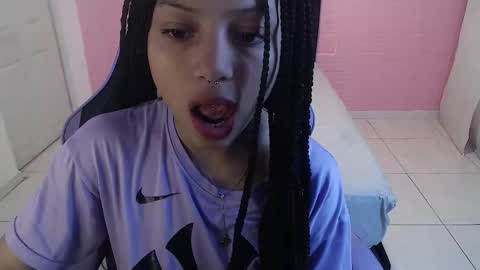 Snapshot of eiviiy1609 chatting on 11/24/25, 02:28 eiviiy1609 online show from 11/24/25, 02:28