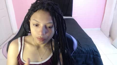 Snapshot of eiviiy1609 chatting on 12/04/25, 02:37 eiviiy1609 online show from 12/04/25, 02:37