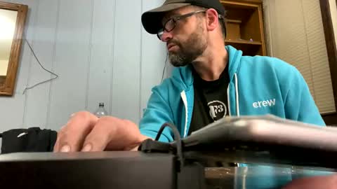 Snapshot of ejbooker11 chatting on 09/30/25, 08:52 PiedPiper online show from 09/30/25, 08:52