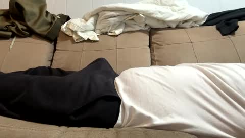 Snapshot of ejm85 chatting on 01/27/25, 07:35 ejm85 online show from 01/27/25, 07:35