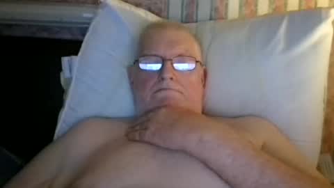 eketman1964 online show from 10/10/25, 11:48