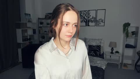 Elis 3 online show from 12/24/24, 06:06