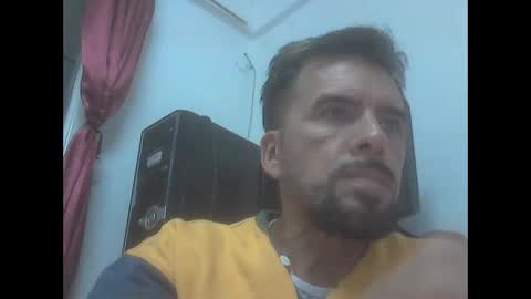 Snapshot of el_principe_veryhot chatting on 10/30/25, 02:24 el_principe_veryhot online show from 10/30/25, 02:24