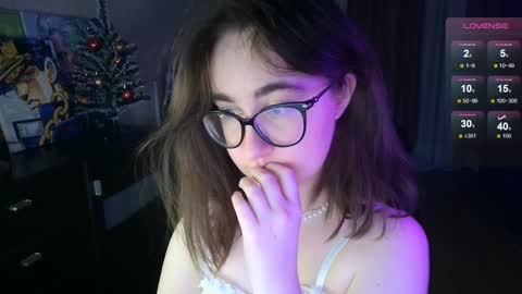 If you like it when I meow give me a thumbs up online show from 12/24/24, 03:26