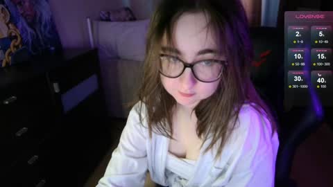 If you like it when I meow give me a thumbs up online show from 01/02/25, 11:31