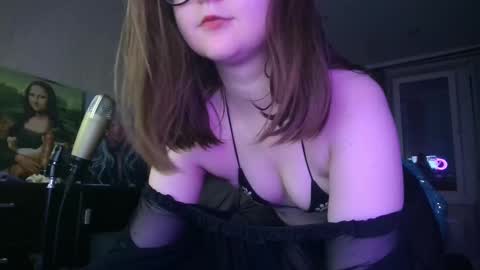 If you like it when I meow give me a thumbs up online show from 02/14/25, 04:20