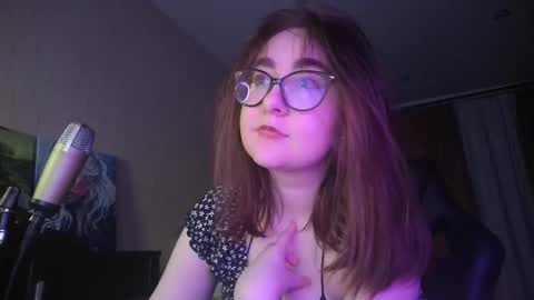 If you like it when I meow give me a thumbs up online show from 02/20/25, 04:25