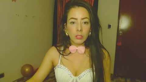 ela_3611 online show from 10/13/25, 02:44