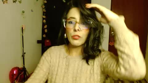Snapshot of ela_3611 chatting on 12/23/25, 03:48 ela_3611 online show from 12/23/25, 03:48