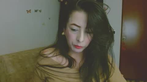 Snapshot of ela_3611 chatting on 05/12/26, 03:47 ela_3611 online show from 05/12/26, 03:47