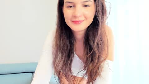 Ela online show from 09/28/25, 06:41