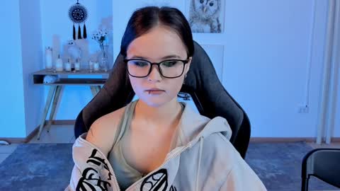 Your sweet girl online show from 02/04/25, 07:22