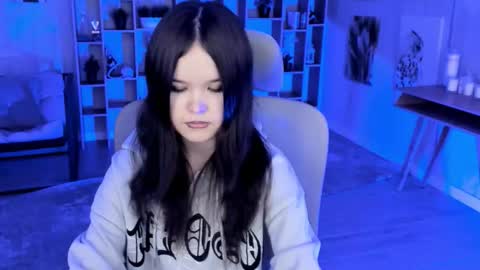 Your sweet girl online show from 10/22/25, 08:19