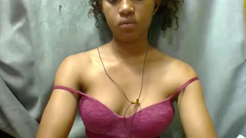 elaliealdy online show from 10/19/25, 10:49