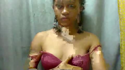 elaliealdy online show from 12/05/25, 04:32