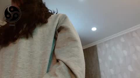 Snapshot of elamurray chatting on 11/21/25, 11:20 elamurray online show from 11/21/25, 11:20