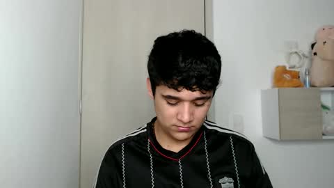 Snapshot of elandor__79876 chatting on 10/21/25, 11:11 elandor online show from 10/21/25, 11:11