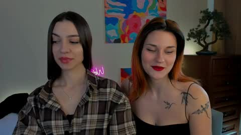 Snapshot of elani_lune chatting on 04/20/26, 11:13 Elani online show from 04/20/26, 11:13