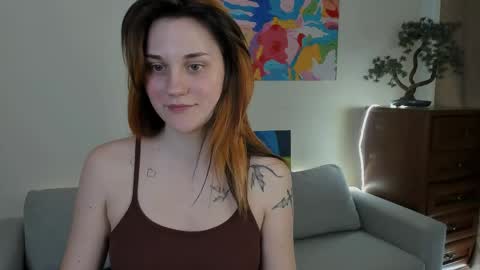 Snapshot of elani_lune chatting on 04/29/26, 01:26 Elani online show from 04/29/26, 01:26