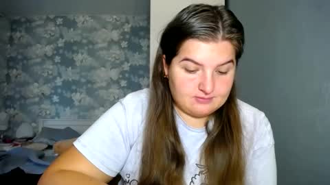 Elanis online show from 10/04/25, 12:47