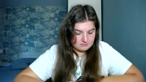 Elanis online show from 10/21/25, 01:56