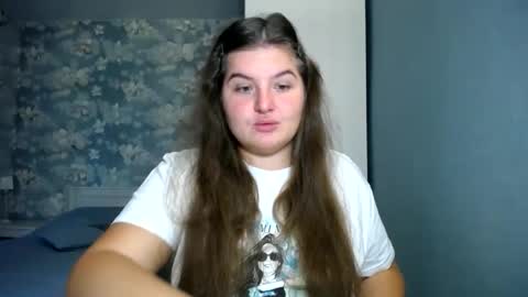 Elanis online show from 10/26/25, 12:11