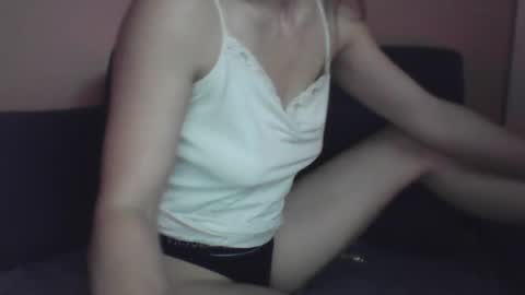 Snapshot of elara7120 chatting on 06/20/26, 10:34 elara7120 online show from 06/20/26, 10:34