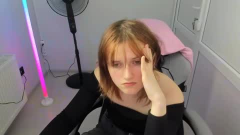 Evie online show from 06/18/26, 02:10
