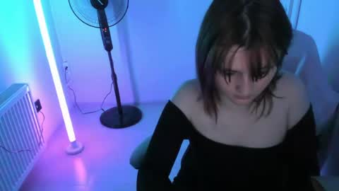 Evie online show from 06/19/26, 07:45