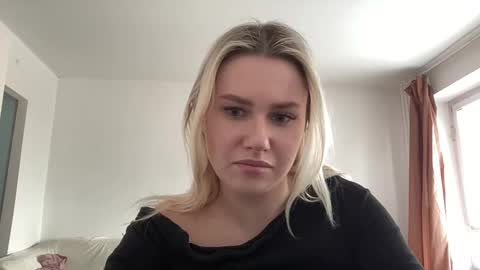 elaraluxxxe online show from 02/15/25, 01:27