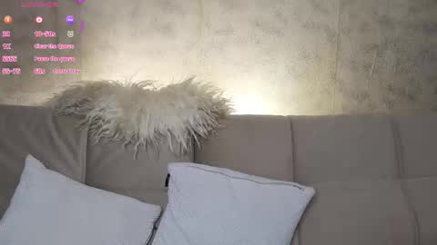 elarasable online show from 11/29/25, 06:55