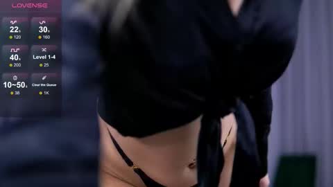 Snapshot of elarashine chatting on 11/27/25, 07:38 elarashine online show from 11/27/25, 07:38