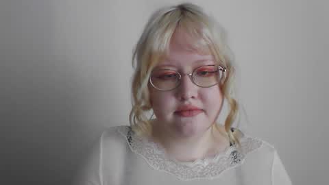Snapshot of elayne_sweet chatting on 03/01/26, 08:05 elayne_sweet online show from 03/01/26, 08:05
