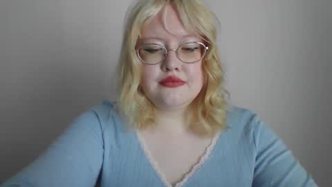 Snapshot of elayne_sweet chatting on 03/04/26, 08:09 elayne_sweet online show from 03/04/26, 08:09