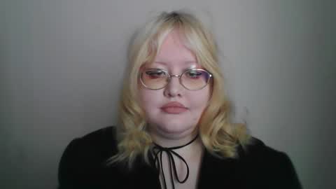Snapshot of elayne_sweet chatting on 03/08/26, 08:18 elayne_sweet online show from 03/08/26, 08:18
