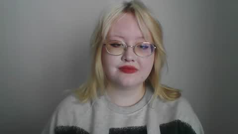 Snapshot of elayne_sweet chatting on 03/10/26, 08:30 elayne_sweet online show from 03/10/26, 08:30