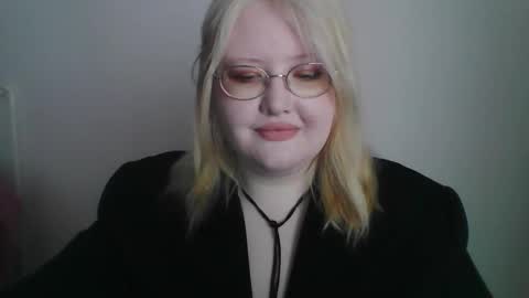 Snapshot of elayne_sweet chatting on 03/14/26, 08:09 elayne_sweet online show from 03/14/26, 08:09