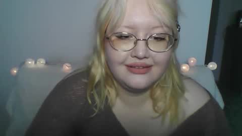 Snapshot of elayne_sweet chatting on 03/26/26, 08:09 elayne_sweet online show from 03/26/26, 08:09