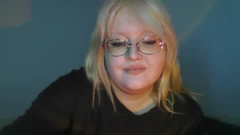 Snapshot of elayne_sweet chatting on 04/01/26, 08:04 elayne_sweet online show from 04/01/26, 08:04